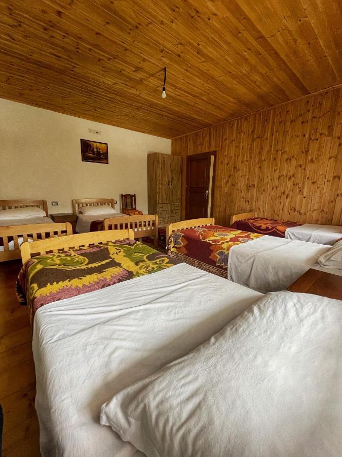 Guest House Rrashkadoli เธทธ์ ภายนอก รูปภาพ